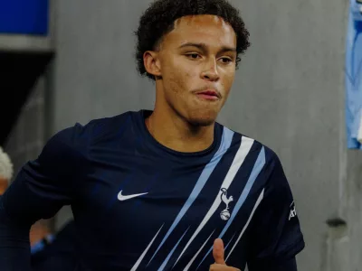 Malachi Hardy na treningu seniorskiej kadry Anglii