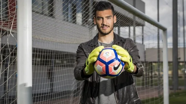 Gazzaniga piłkarzem Tottenhamu!