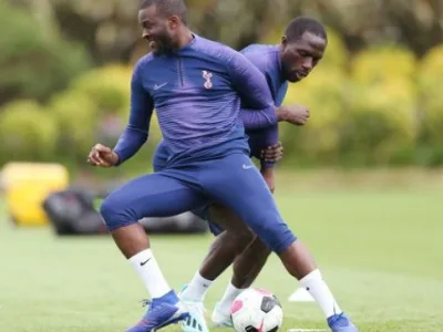 Deux amis z Tottenhamu
