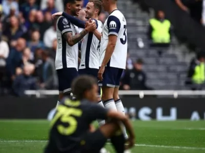 Tottenham musi załatać dziurę w składzie przed końcem okna transferowego, mimo zapewnień Ange Postecoglou