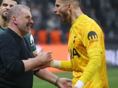Vicario rzucił się w objęcia Postecoglou. Tottenham przetrwał piekło i wraca do gry o Europę