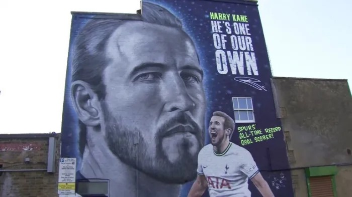 Alan Shearer doradza odejście Kane'owi
